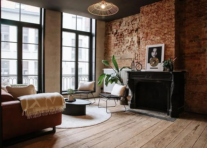Luxe, Boutique App In Antwerp Centre